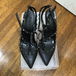 Valentino Garavani Rockstud Heels size 40